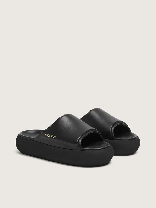 Space-Star-Slip-Ons für Herren aus schwarzem Leder