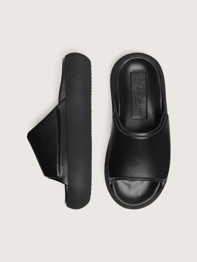 Space-Star-Slip-Ons für Herren aus schwarzem Leder