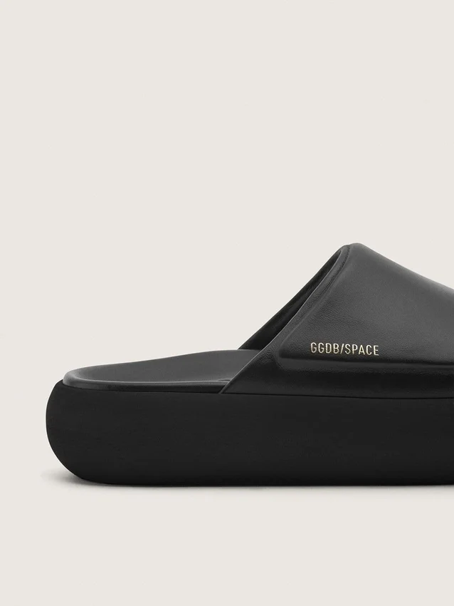 Space-Star-Slip-Ons für Herren aus schwarzem Leder