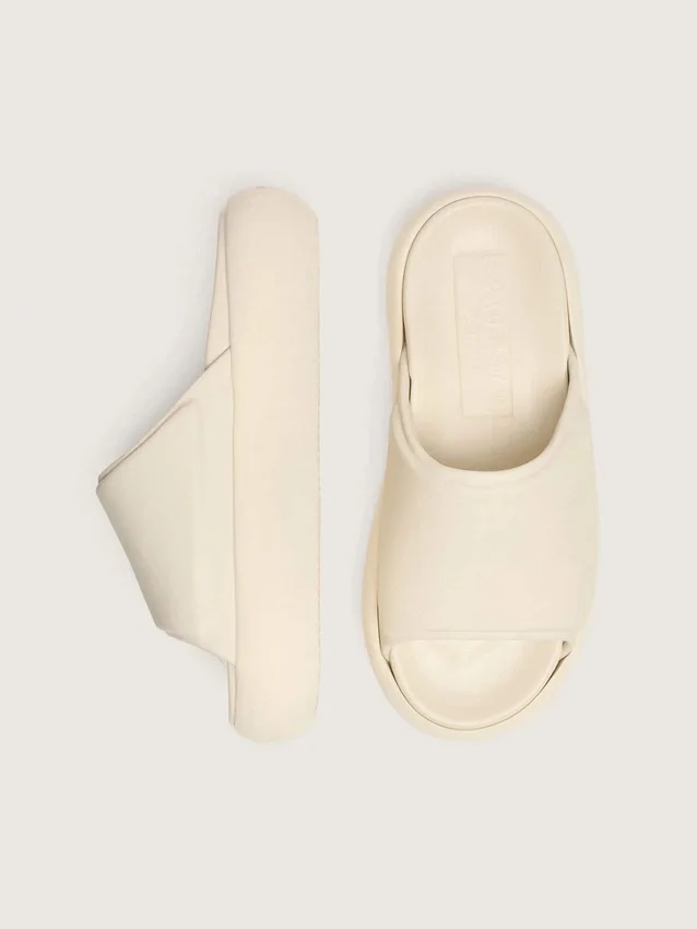Space-Star-Slipper für Damen aus weißem Leder