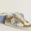 Stardan LTD aus weißem Leder und tabakfarbenem Wildleder mit hellblauem Wildlederstern und Fersenlasche