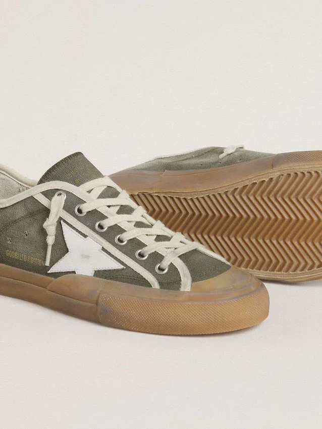 Super-Star LTD für Damen aus grünem Canvas mit weißem Lederstern