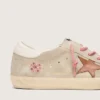 Super-Star LTD für Damen aus perlfarbenem Wildleder mit ziegelrotem Stern und Stickerei