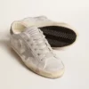 Super-Star-Sneaker aus grau-weißem Leder mit Glitzereffekt und Lederstern