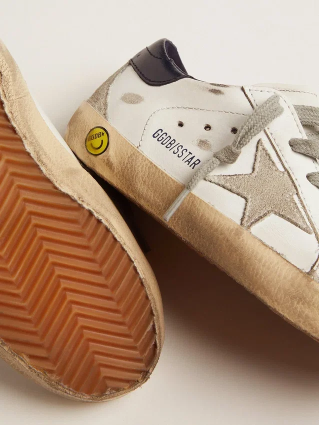 Junior Super-Star mit grauem Stern aus Wildleder und blauer Fersenlasche