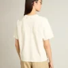 T-Shirt in „Aged White“ mit umgekehrtem Logo auf der Rückseite – Jersey Capsule