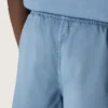 Unisex-Shorts aus hellblauem Baumwoll-Twill
