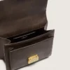 Venezia-Tasche aus vintage-braunem, geprägtem Leder mit goldenen Details