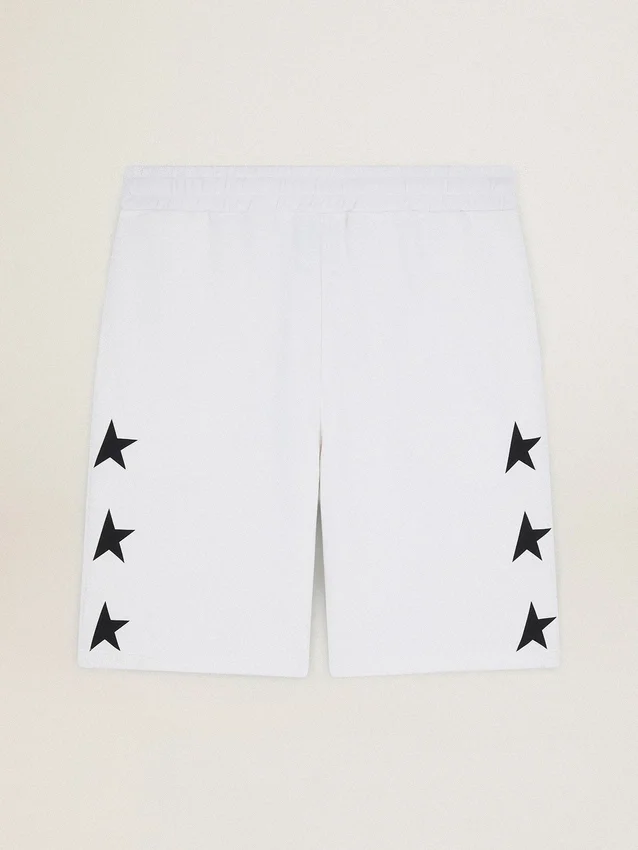 Vintage-weiße Bermuda-Shorts für Herren mit kontrastierenden schwarzen Sternen