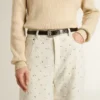 Weiße Damenjeans mit Perlen und Kristallen