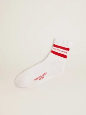 Weiße Socken mit Used-Look-Details und roten Streifen