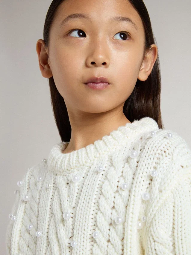 Weißer Wollpullover für Mädchen mit Perlen