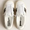 Yatay Modell 1B – nachhaltige Sneaker mit weißem, biobasiertem Obermaterial und schwarzem Y