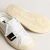 Yatay Modell 1B – nachhaltige Sneaker mit weißem, biobasiertem Obermaterial und schwarzem Y