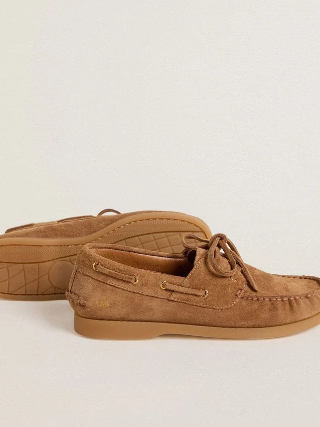 Young Cruise Loafer aus hellbraunem Wildleder